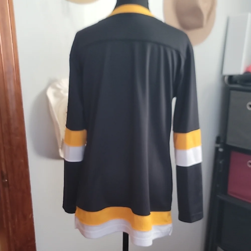Fanatics NHL Boston Bruins Women's Jersey - Picture 9 of 10